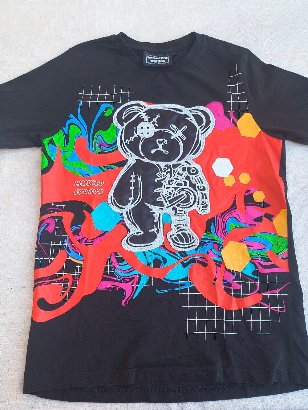 Super Massive Limited Edition Black Teddy Bear T Shirt Size S